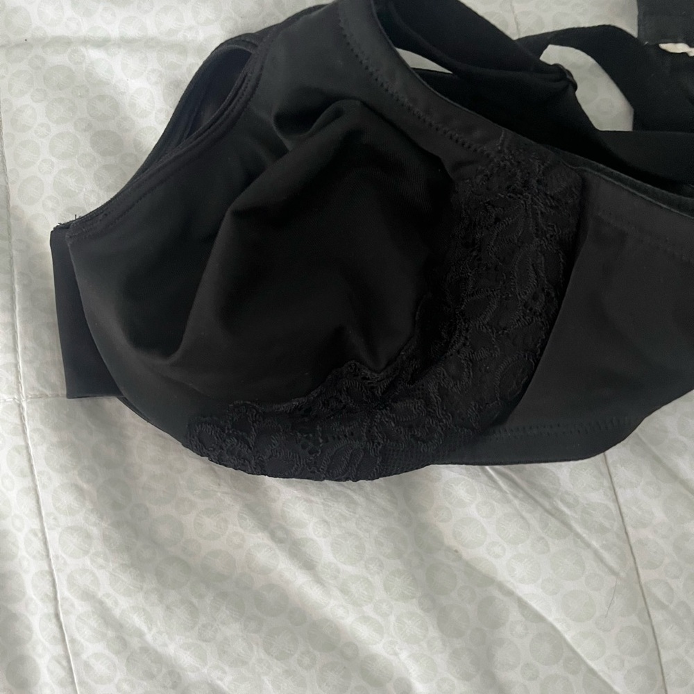 Black  Olga 38C underwire bra